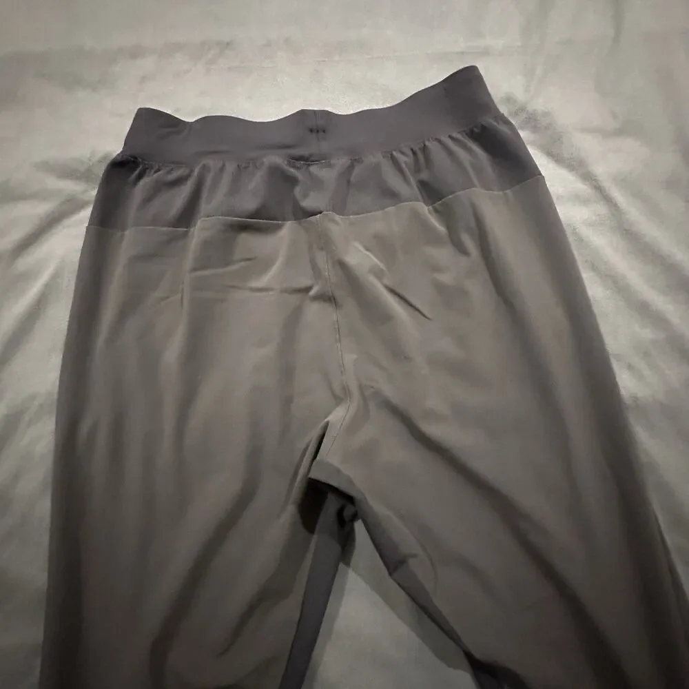 Lululemon Switch Up Pants Mens S Gray Performance Tapered Jogger Stretch